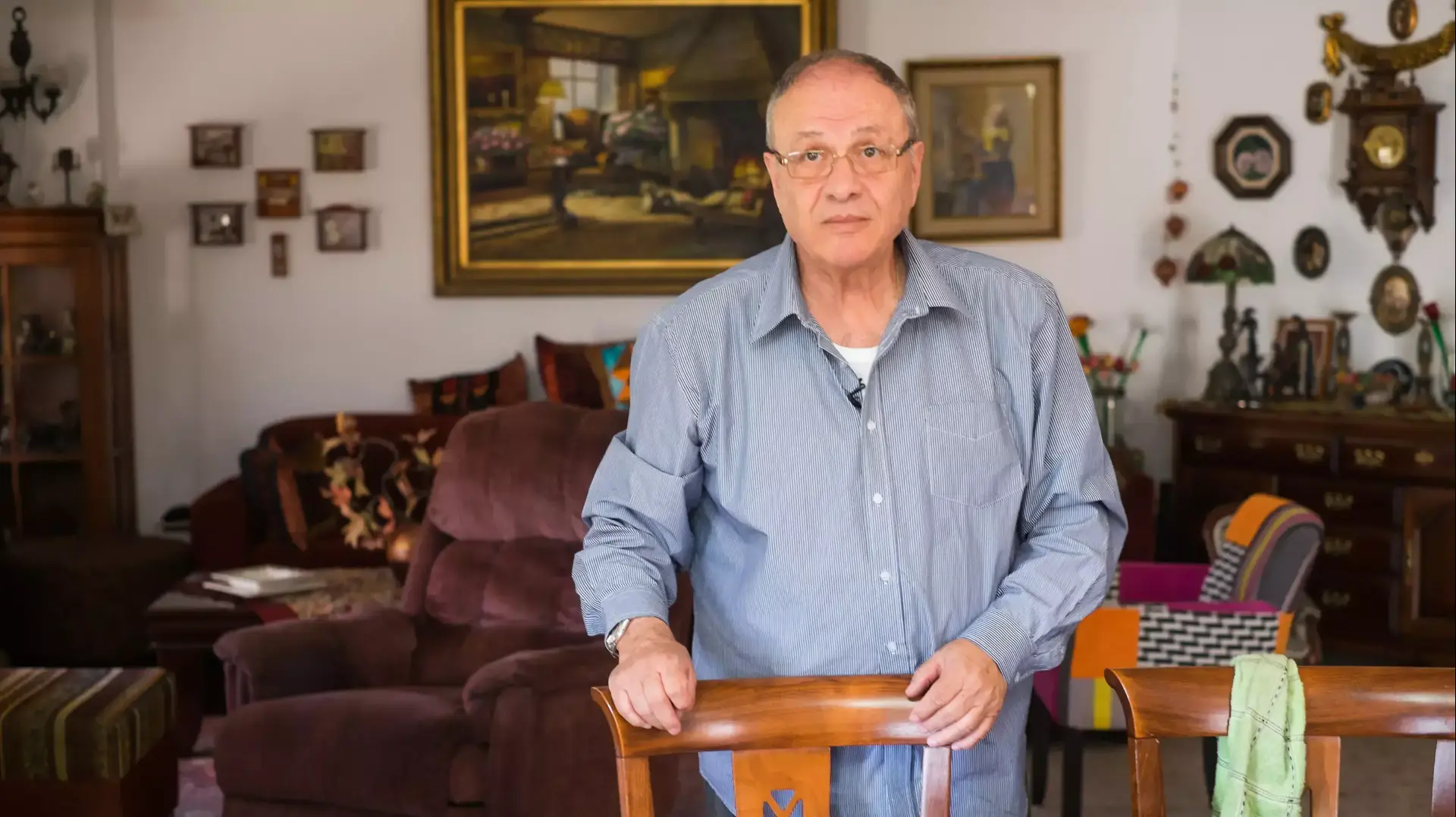 אבי אלימלך אביה של ענת אלימלך בביתו בגבעת זאב, מרץ 2015 אבי אלימלך אביה של ענת אלימלך בביתו בגבעת זאב, מרץ 2015