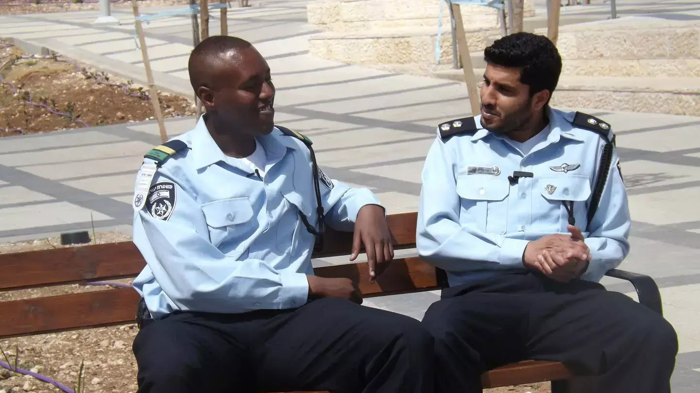 יהודה אמבאו ואוראל עורשי בבית הספר לשוטרים בבית שמש, מרץ 2015 יהודה אמבאו ואוראל עורשי בבית הספר לשוטרים בבית שמש, מרץ 2015