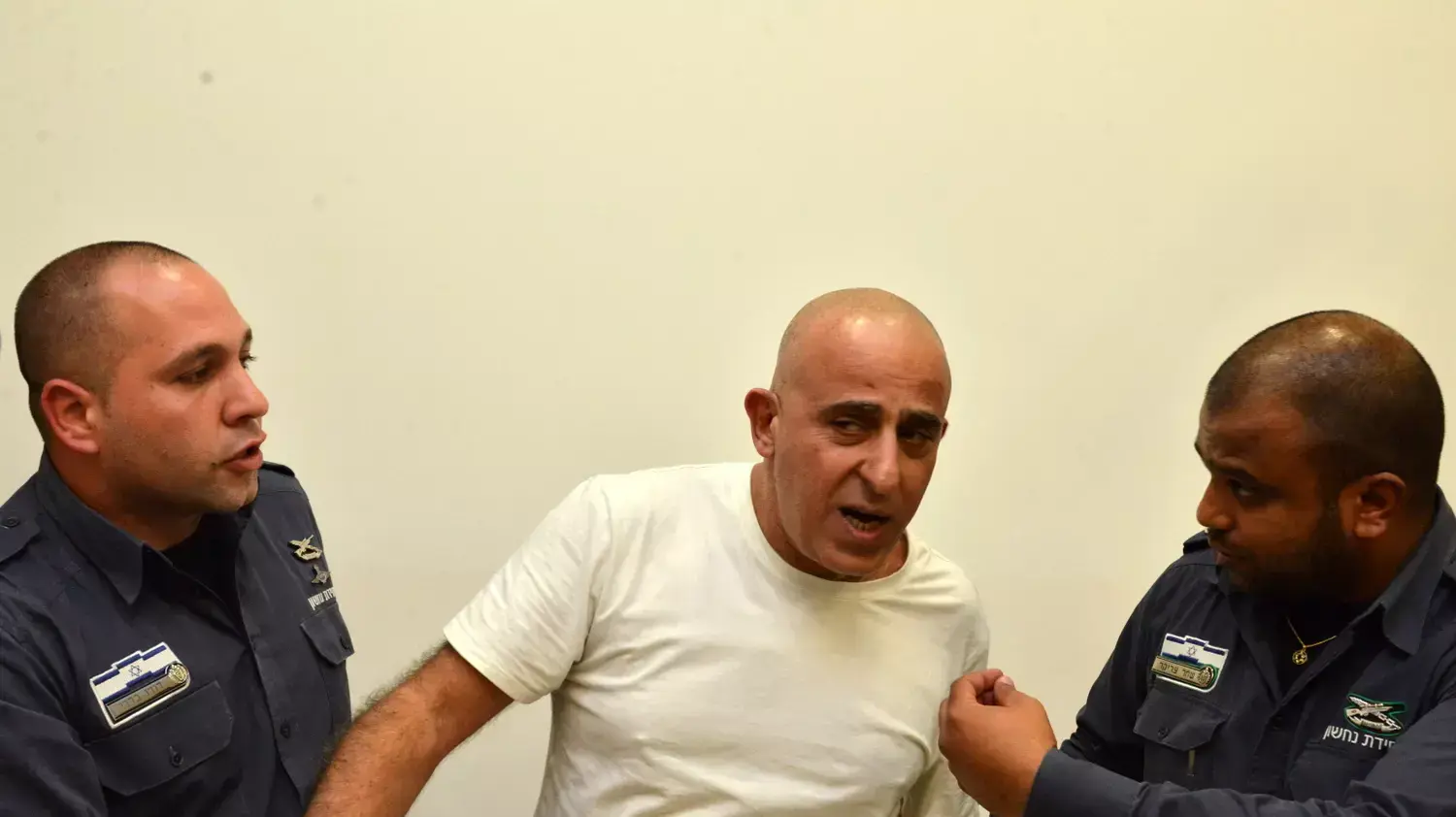 הארכת מעצר לאבי רוחן, בית משפט השלום פתח תקווה, מרץ 2015