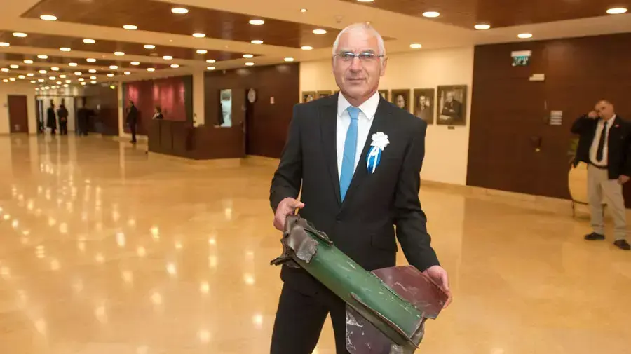 ח"כ חיים ילין עם בני משפחתו לקראת השבעת הכנסת ה-20 מרץ 2015 ח"כ חיים ילין עם בני משפחתו לקראת השבעת הכנסת ה-20 מרץ 2015