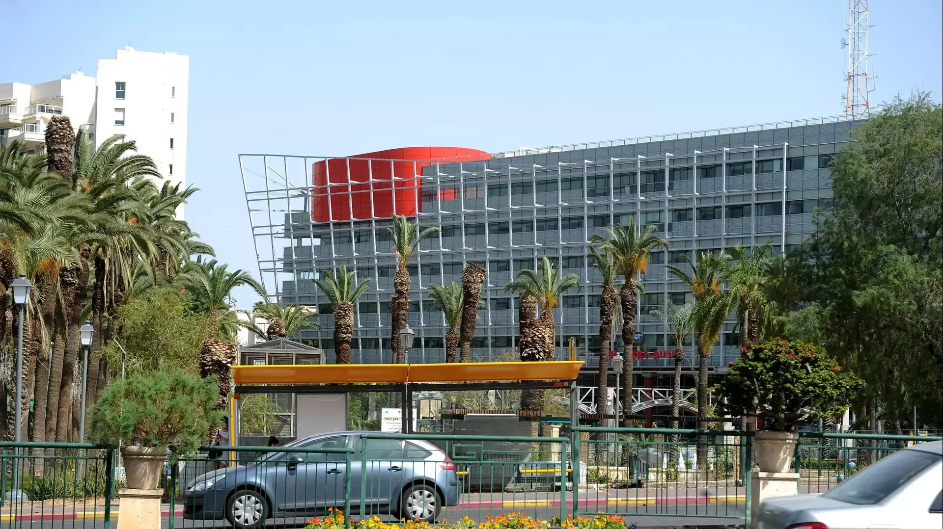 בניין עיריית ראשון לציון, מרץ 2015