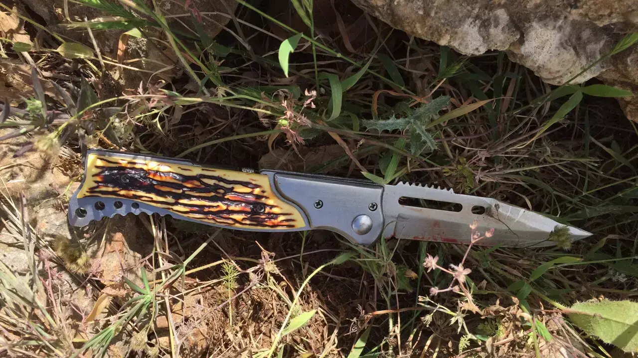 אירוע דקירת חייל סמוך לגדר המערכת, ליד אורנית. אפריל אירוע דקירת חייל סמוך לגדר המערכת, ליד אורנית. אפריל