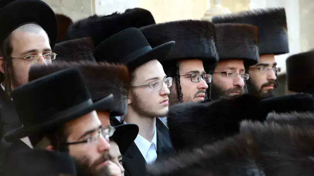 הלווייתו של מרדכי גרבר שנהרג בהלווייתו של הרב וואזנר, בני ברק. אפריל 2015 הלווייתו של מרדכי גרבר שנהרג בהלווייתו של הרב וואזנר, בני ברק. אפריל 2015