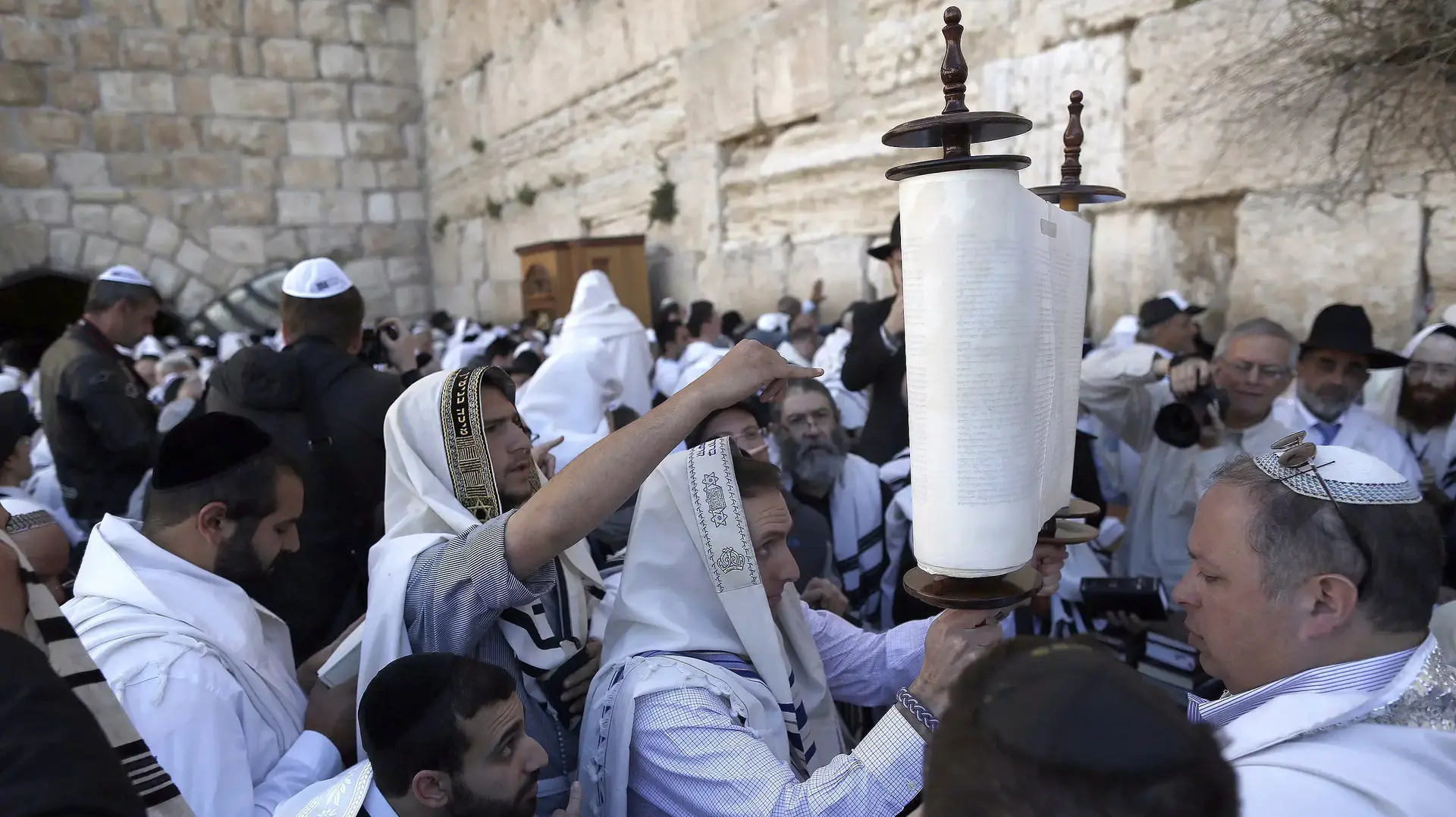 ברכת כהנים בכותל, אפריל 2015