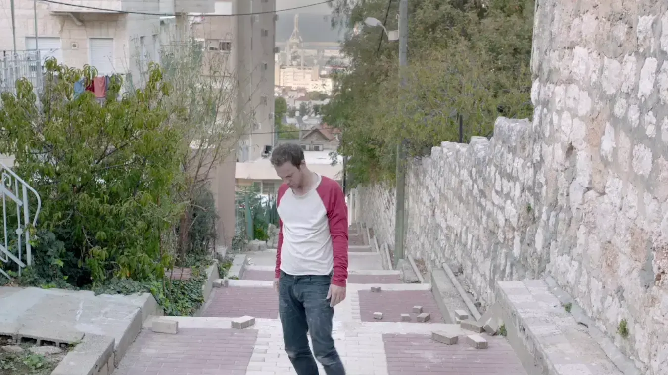 היורד למעלה היורד למעלה