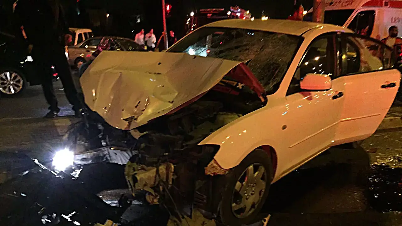 נושא: תאונת דרכים בגבעת הצרפתית בירושלים רכב התנגש בתחנת אוטובוס 15 אפריל 2015 נושא: תאונת דרכים בגבעת הצרפתית בירושלים רכב התנגש בתחנת אוטובוס 15 אפריל 2015