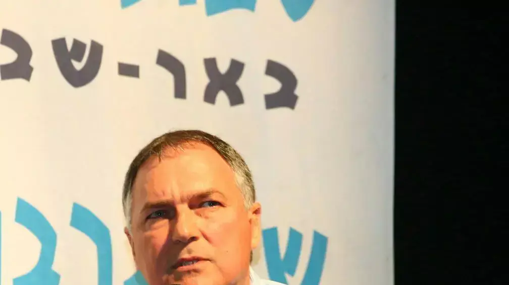 מפכ"ל המשטרה, יוחנן דנינו, באירוע שבתרבות בבאר שבע, אפריל 2015 מפכ"ל המשטרה, יוחנן דנינו, באירוע שבתרבות בבאר שבע, אפריל 2015