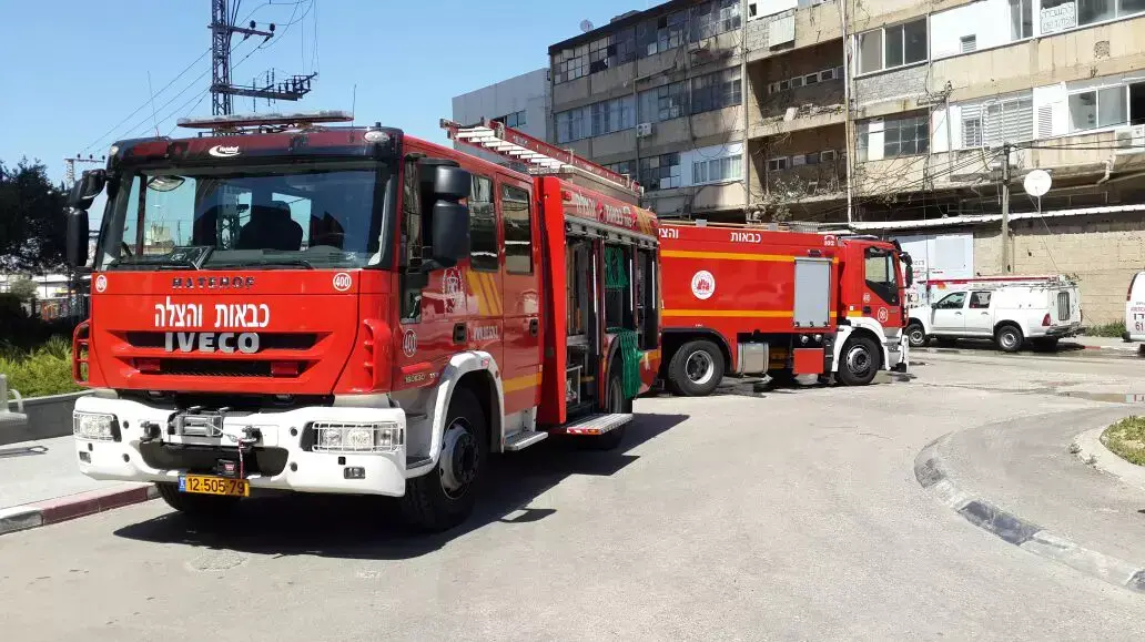 שריפה שפרצה במגדל "בסר" ברמת גן, אפריל 2015 שריפה שפרצה במגדל "בסר" ברמת גן, אפריל 2015