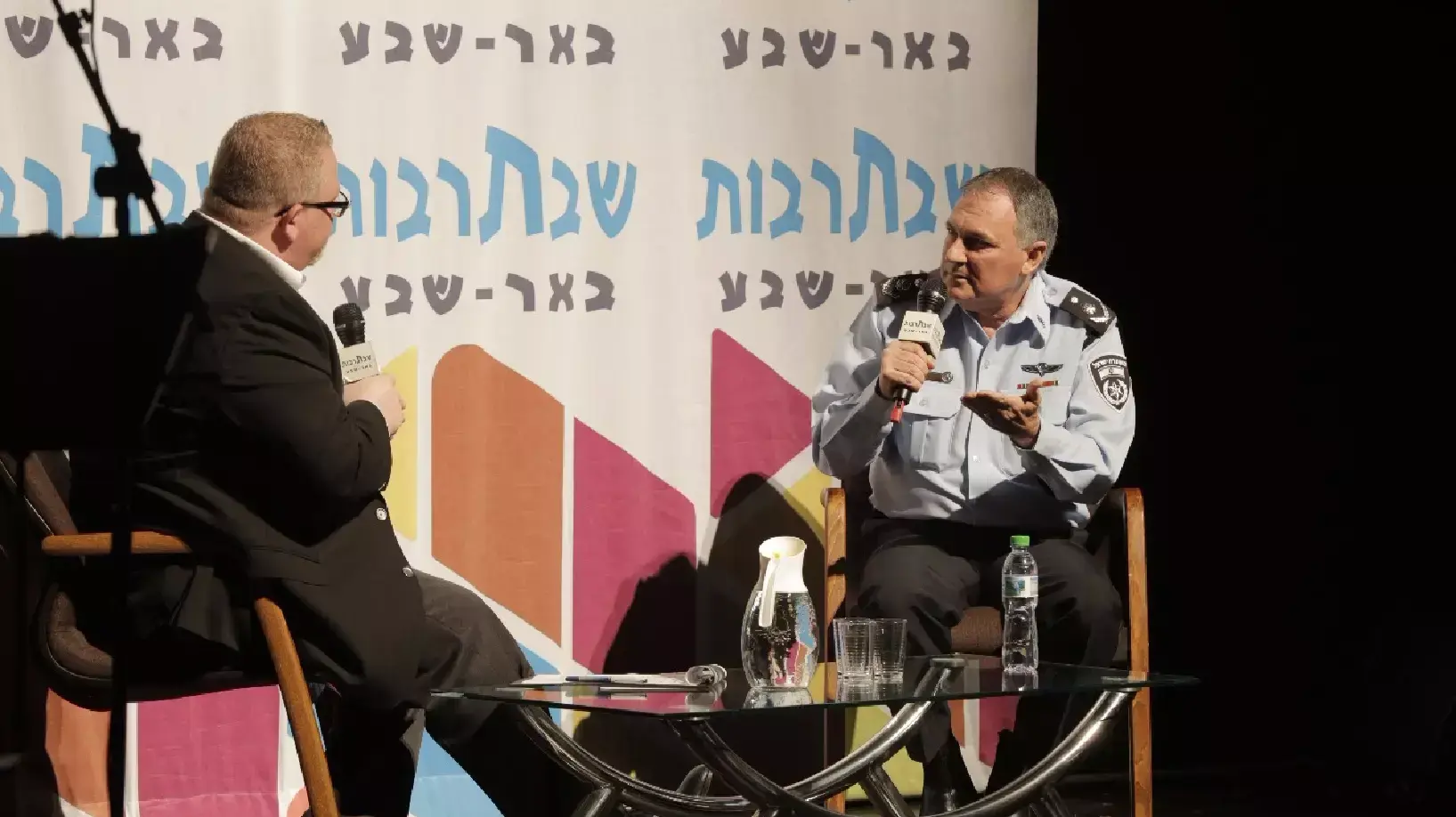 מפכ"ל המשטרה יוחנן דנינו באירוע שבתרבות בבאר שבע, 18 באפריל 2015 מפכ"ל המשטרה יוחנן דנינו באירוע שבתרבות בבאר שבע, 18 באפריל 2015