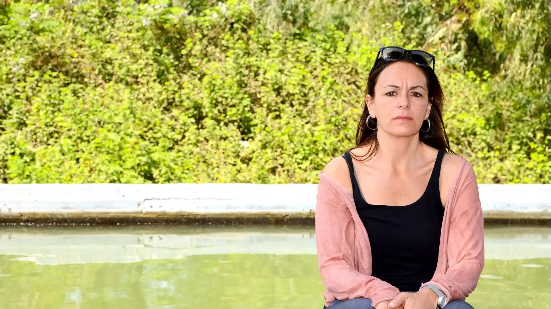 אסנת נוביק, אלמנתו של אשר נוביק שנהרג במלחמת לבנון השנייה. אפריל 2015 אסנת נוביק, אלמנתו של אשר נוביק שנהרג במלחמת לבנון השנייה. אפריל 2015
