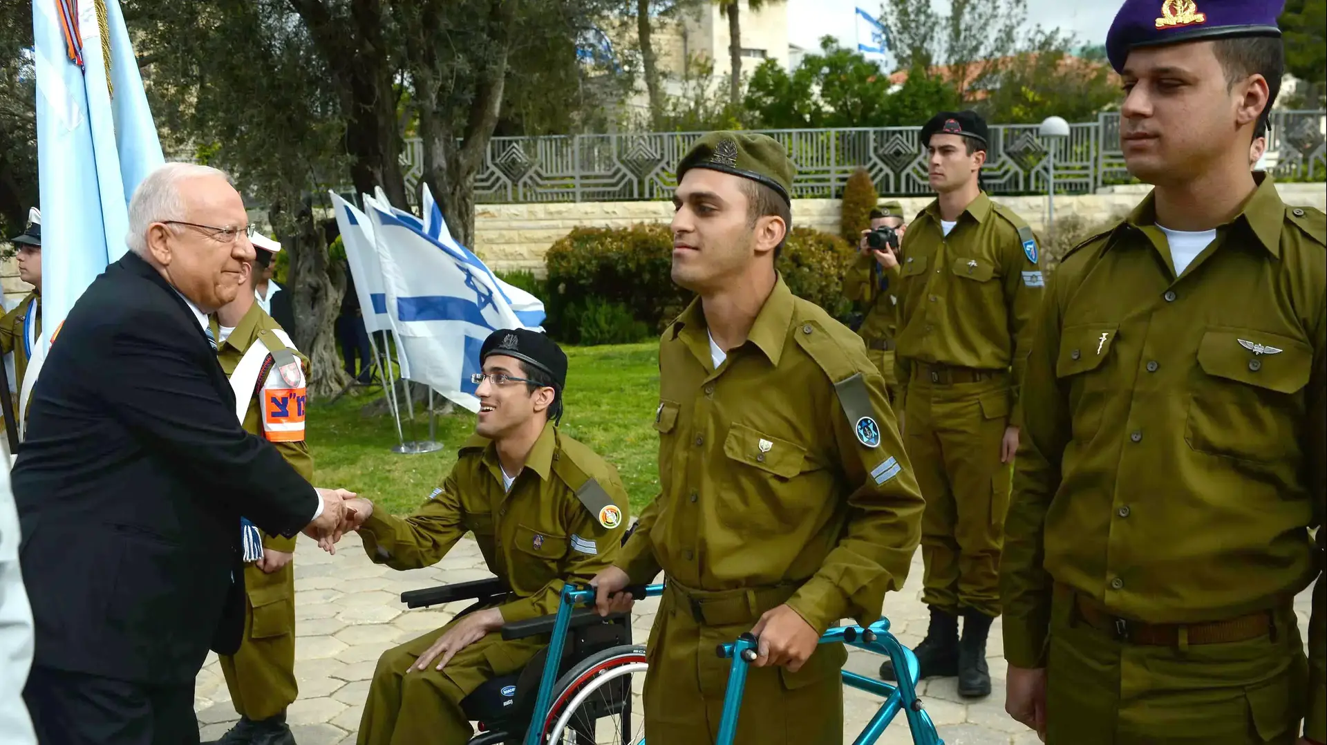 נשיא המדינה ראובן ריבלין בטקס חיילים מצטיינים בבית הנשיא בירושלים נשיא המדינה ראובן ריבלין בטקס חיילים מצטיינים בבית הנשיא בירושלים
