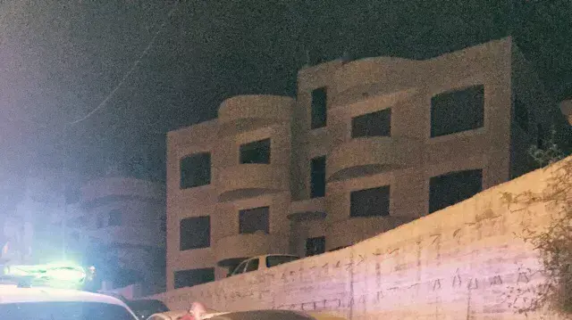 כלי רכב שבו נמצא יהודי כפות ודקור בשכונת א-טור מזרח ירושלים 24 אפריל 2015