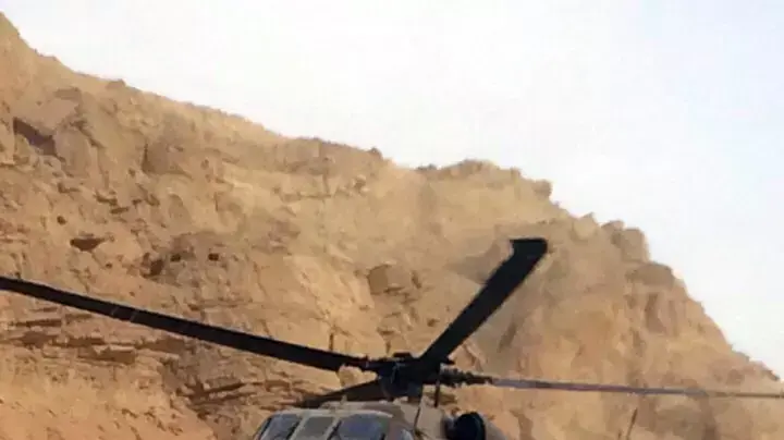 מסוק מחלץ מתייבשים בערבה, אפריל 2015