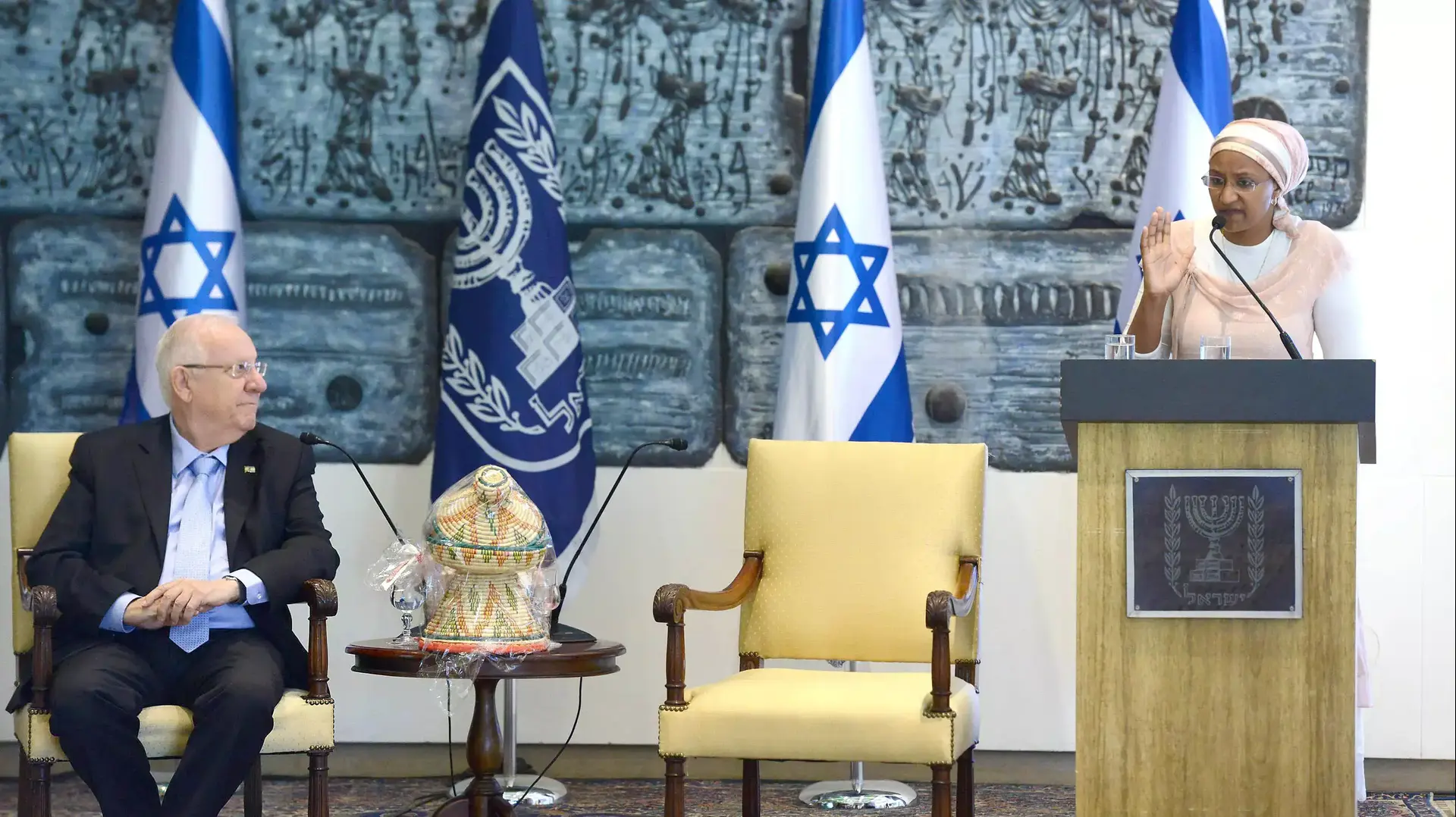 נשיא המדינה נפגש עם סטודנטים להוראה בני העדה האתיופית, אפריל 2015 נשיא המדינה נפגש עם סטודנטים להוראה בני העדה האתיופית, אפריל 2015