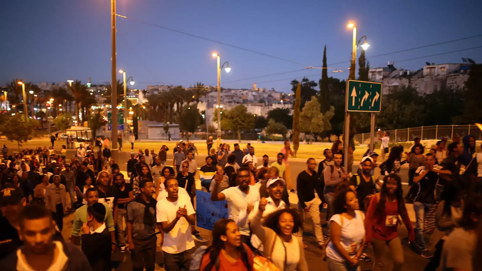 הפגנת אתיופים נגד אלימות משטרה, אפריל 2015 הפגנת אתיופים נגד אלימות משטרה, אפריל 2015