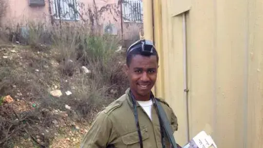 דמאס פיקדה, החייל האתיופי שהותקף על ידי שוטרים ללא סיבה, מאי 2015 דמאס פיקדה, החייל האתיופי שהותקף על ידי שוטרים ללא סיבה, מאי 2015