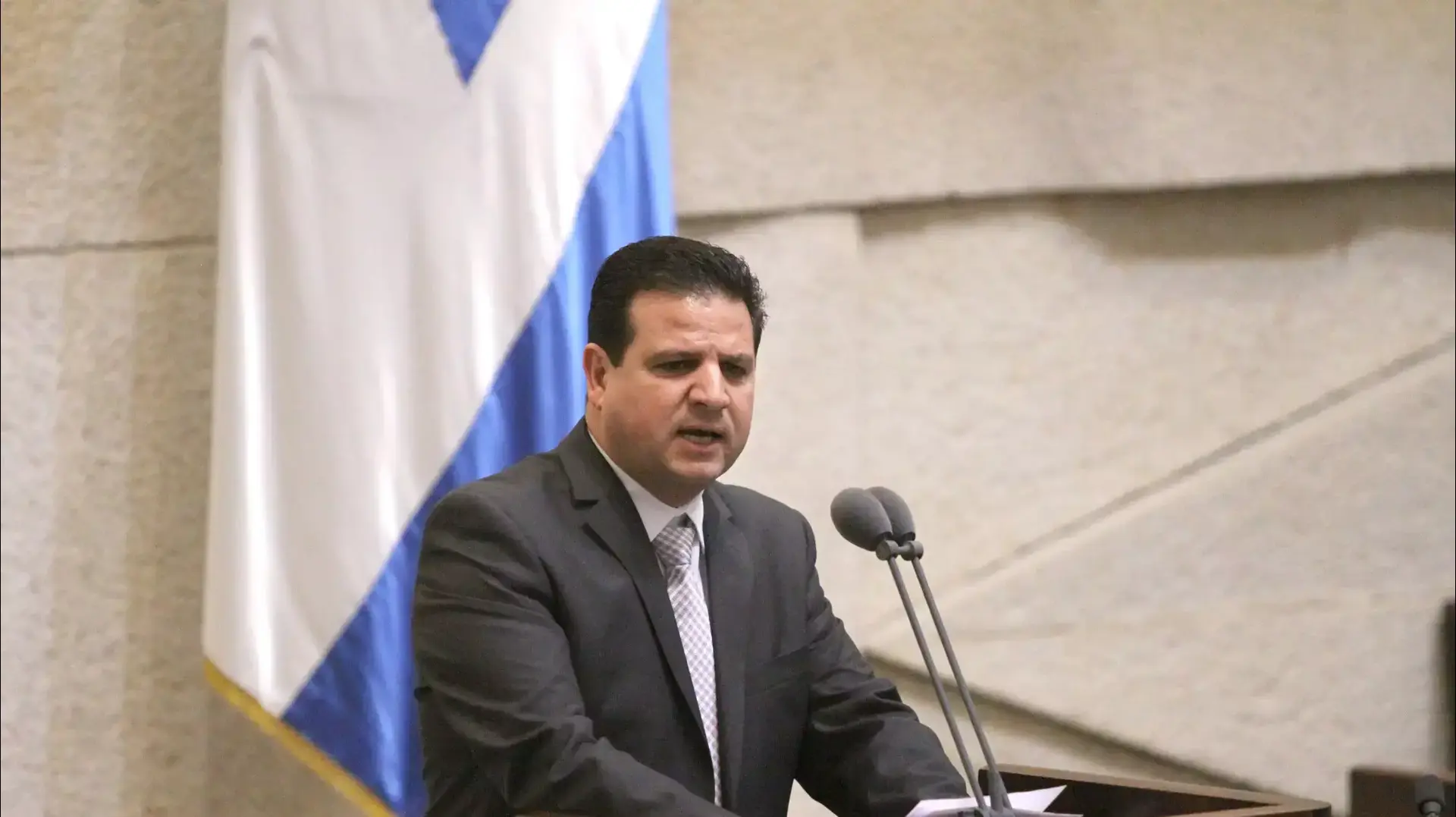 איימן עודה, חידוש פתיחת מושב הכנסת, אפריל 2015