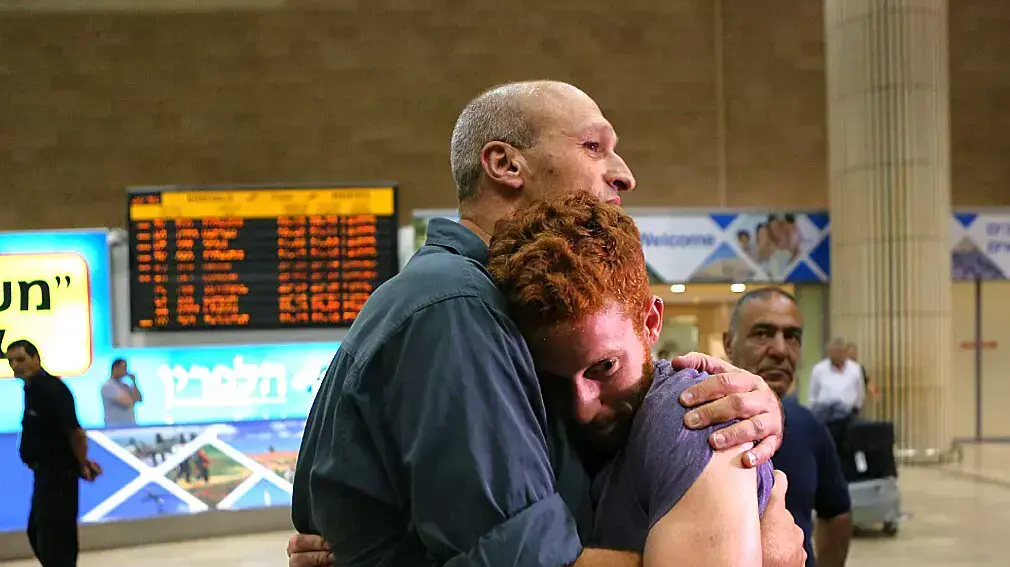 חבריו ובני משפחתו של אור אסרף, נתב"ג, מאי 2015 חבריו ובני משפחתו של אור אסרף, נתב"ג, מאי 2015