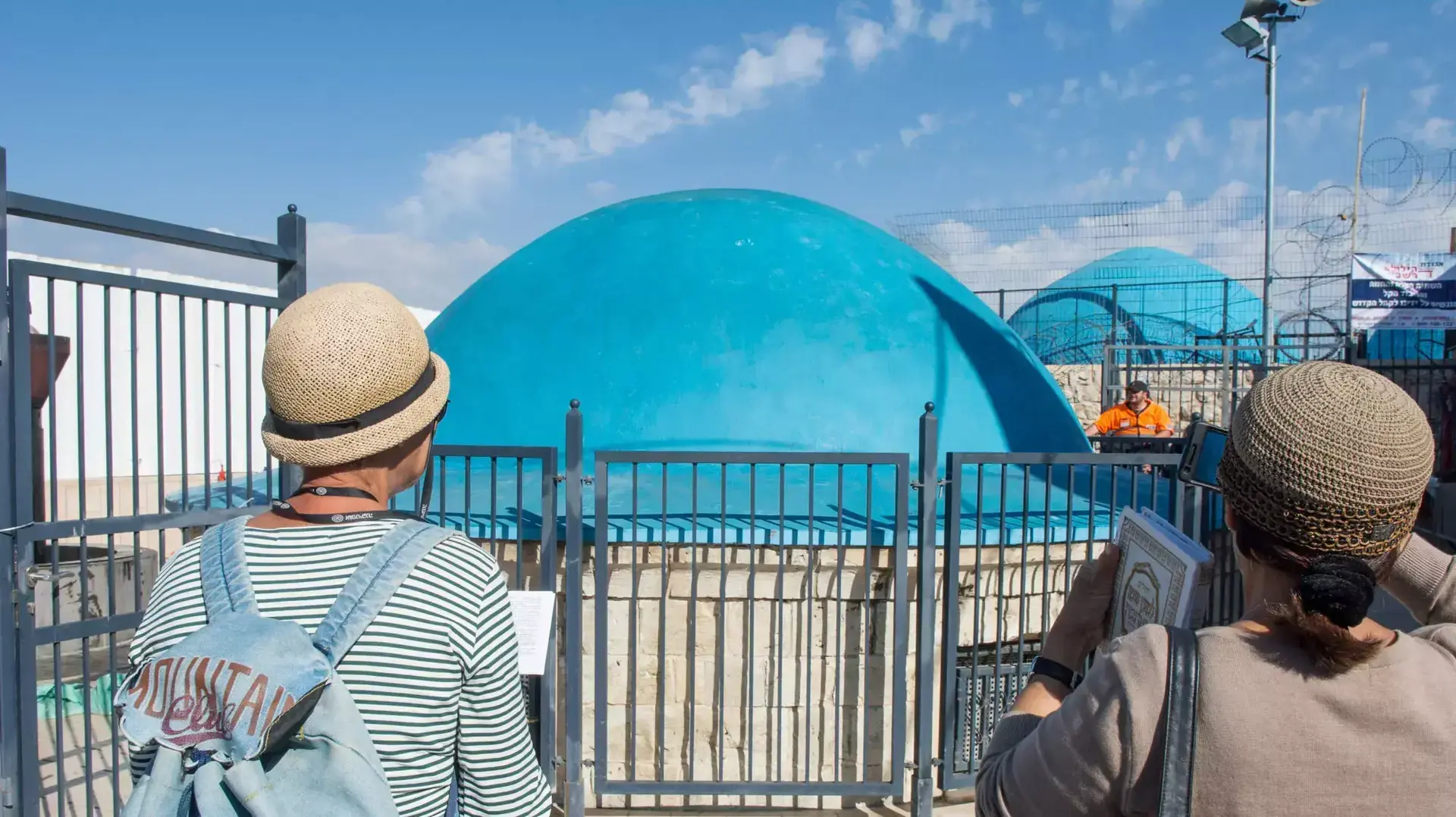 הכנות לקראת ההילולה בקברו של רבי שמעון בר יוחאי במירון, מאי 2015 הכנות לקראת ההילולה בקברו של רבי שמעון בר יוחאי במירון, מאי 2015