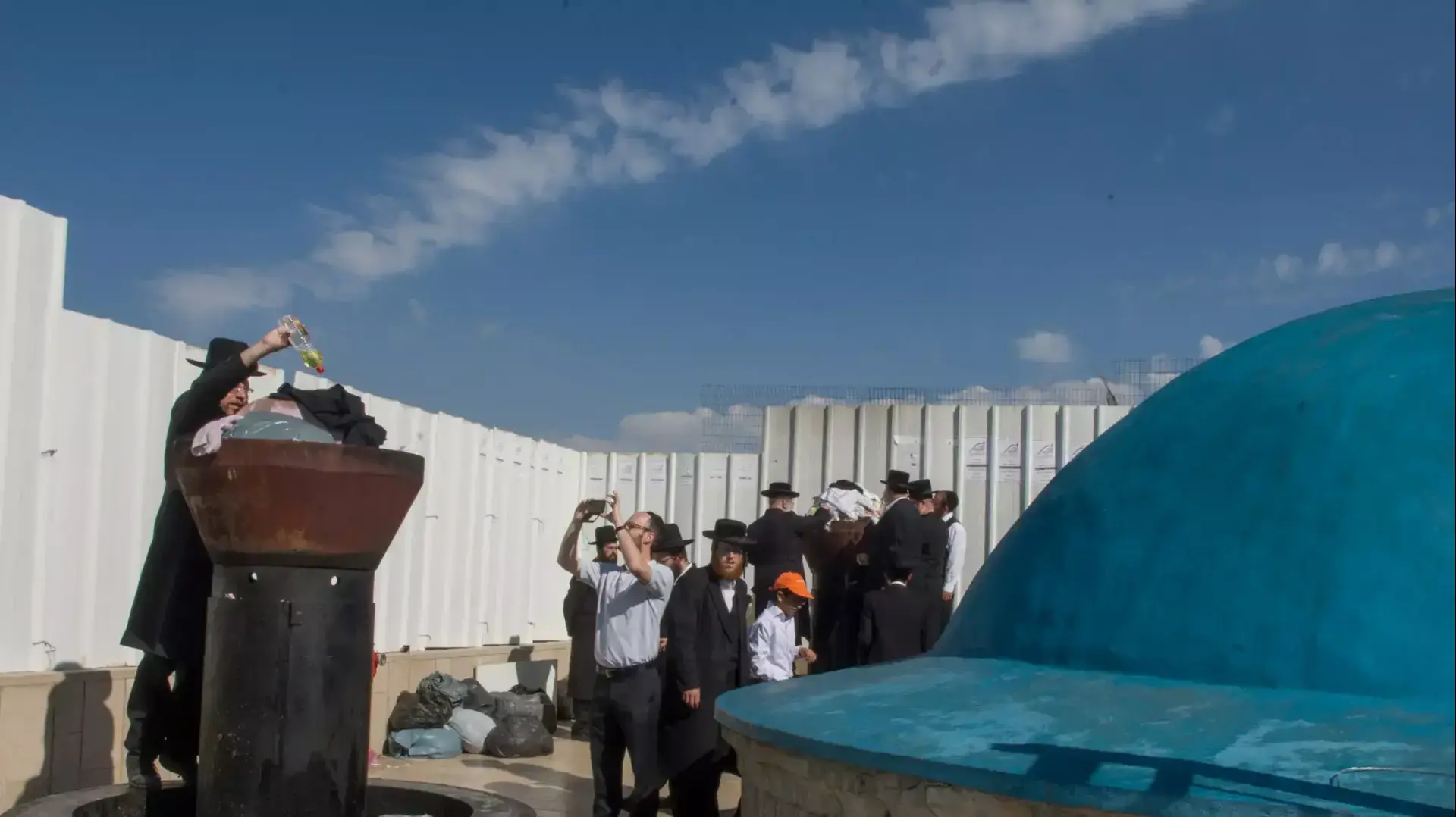 הכנות לקראת ההילולה בקברו של רבי שמעון בר יוחאי במירון, מאי 2015 הכנות לקראת ההילולה בקברו של רבי שמעון בר יוחאי במירון, מאי 2015