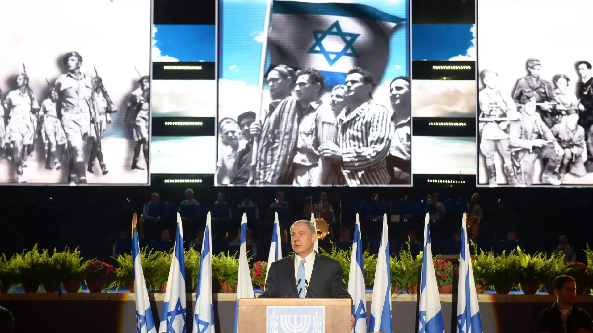 הטקס הממלכתי לציון 70 שנה לניצחון על גרמניה הנאצית, לטרון, מאי 2015 הטקס הממלכתי לציון 70 שנה לניצחון על גרמניה הנאצית, לטרון, מאי 2015