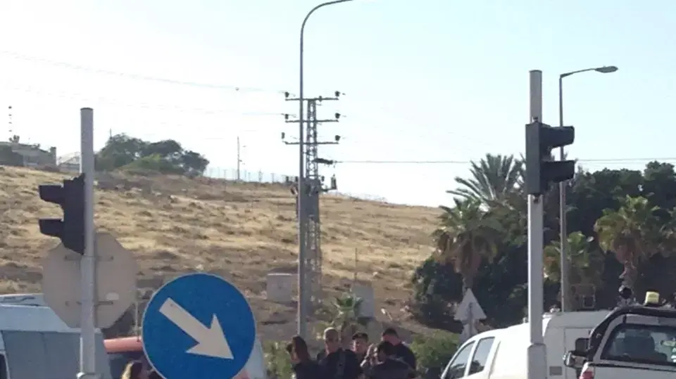 חשש לפיגוע דקירה בצומת מישור אדומים, מאי 2015 חשש לפיגוע דקירה בצומת מישור אדומים, מאי 2015