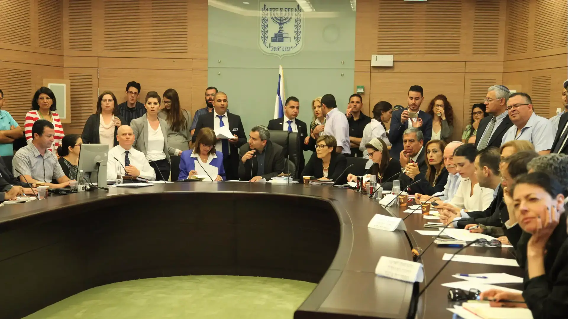דיוני הוועדה המסדרת בכנסת בראשות ח"כ זאב אלקין, מאי 2015 דיוני הוועדה המסדרת בכנסת בראשות ח"כ זאב אלקין, מאי 2015