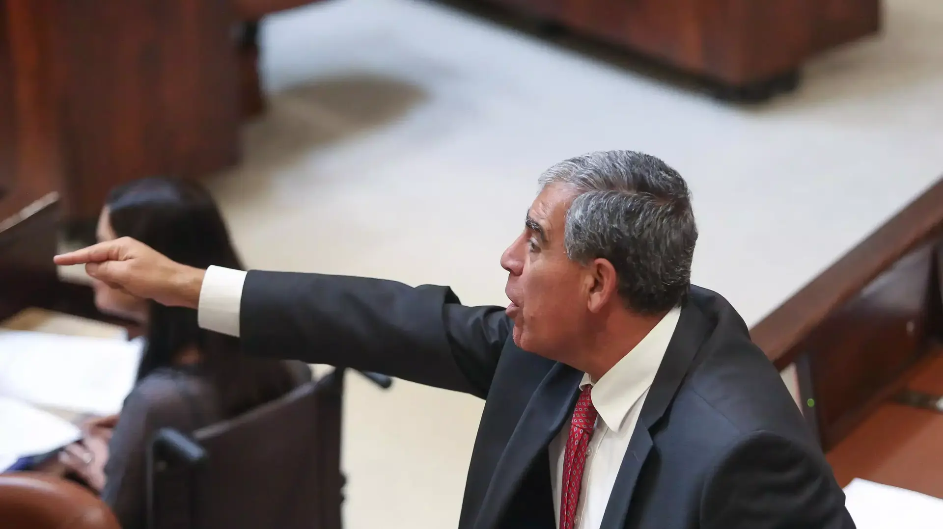 חבר הכנסת מיקי לוי במליאה בכנסת חבר הכנסת מיקי לוי במליאה בכנסת