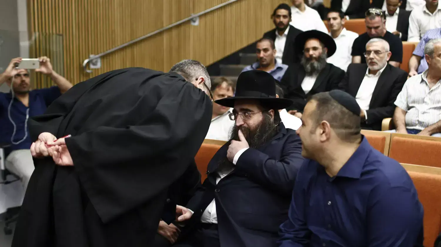 גזר דין לרב יאשיהו פינטו, מחוזי תל אביב מאי 2015 גזר דין לרב יאשיהו פינטו, מחוזי תל אביב מאי 2015