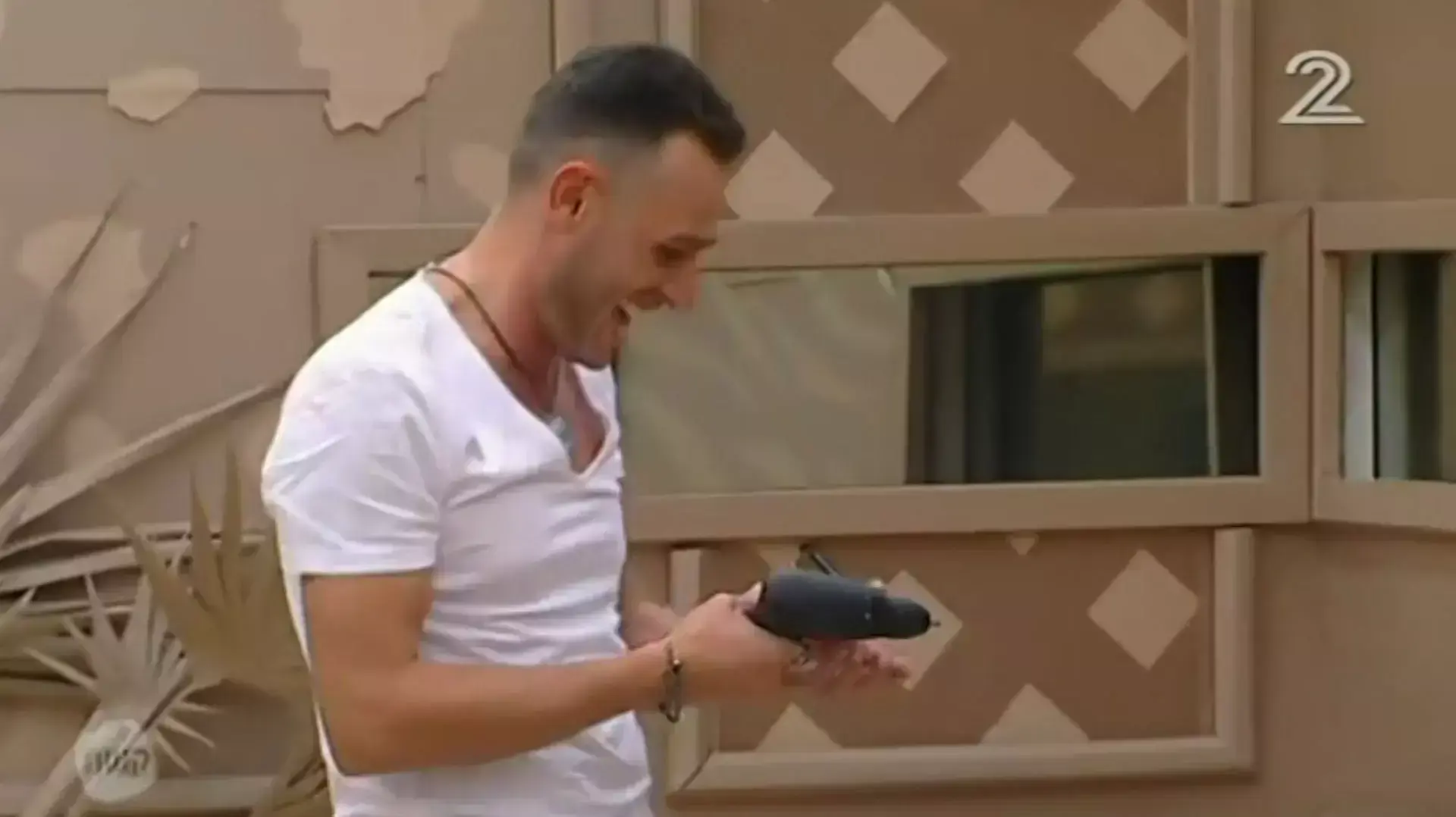 האח הגדול האח הגדול