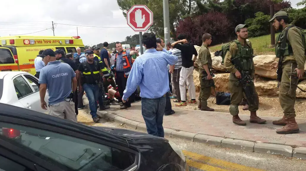 חשד לפיגוע דריסה בצומת אלון שבות, מאי 2015 חשד לפיגוע דריסה בצומת אלון שבות, מאי 2015