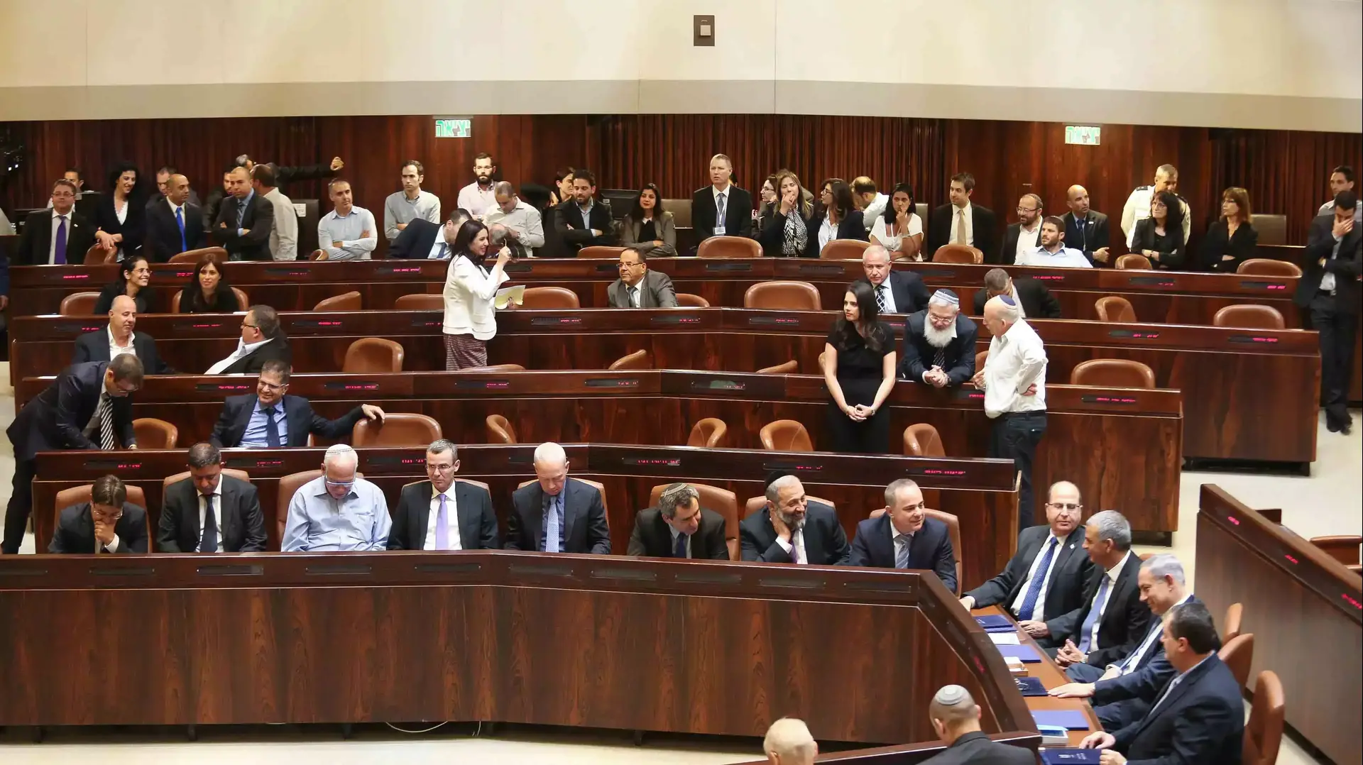 מליאת הכנסת בערב השבעת הממשלה ה-34, מאי 2015