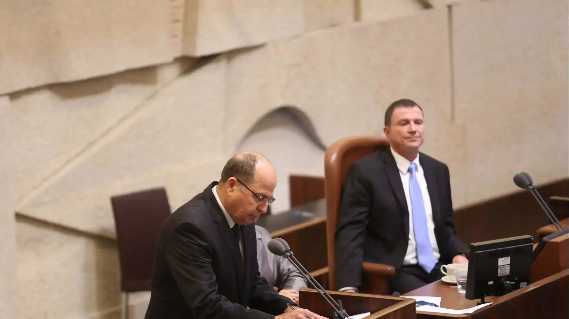 משה יעלון בהשבעת הממשלה ה-34, מאי 2015 משה יעלון בהשבעת הממשלה ה-34, מאי 2015