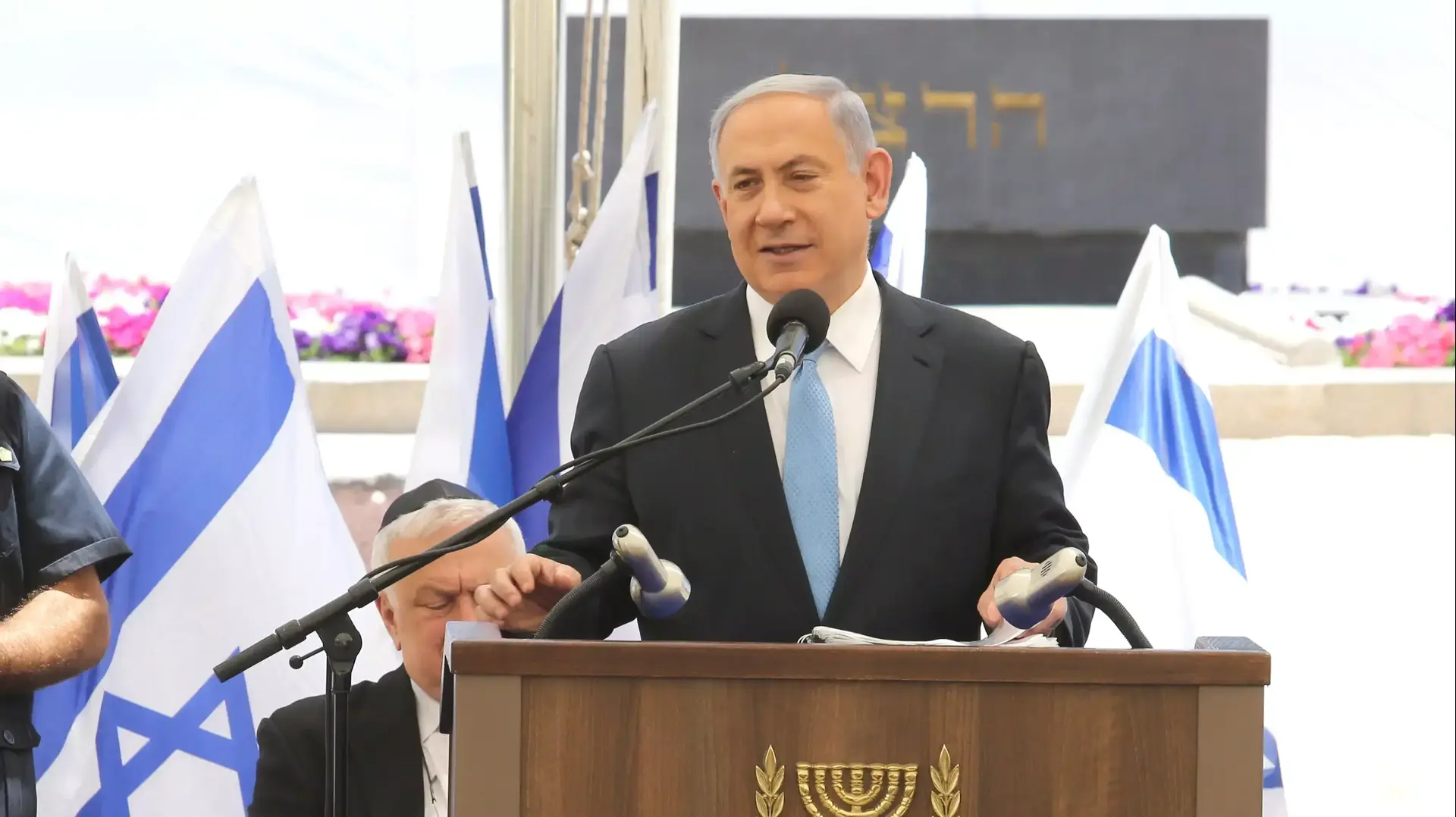 ראש הממשלה בנימין נתניהו, טקס האזכרה הממלכתי בהר הרצל, לזכרם של יהודי אתיופיה שנספו בדרכם לישראל, מאי 2015 ראש הממשלה בנימין נתניהו, טקס האזכרה הממלכתי בהר הרצל, לזכרם של יהודי אתיופיה שנספו בדרכם לישראל, מאי 2015