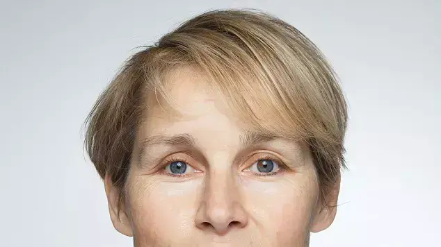 Sarah Chalmers Sarah Chalmers