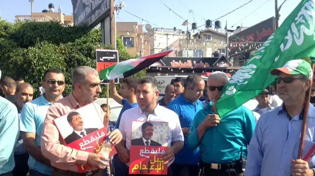 הפגנה שארגנה התנועה האיסלאמית בכפר כנא נגד הוצאתו להורג של מורסי, 23 מאי 2015 הפגנה שארגנה התנועה האיסלאמית בכפר כנא נגד הוצאתו להורג של מורסי, 23 מאי 2015