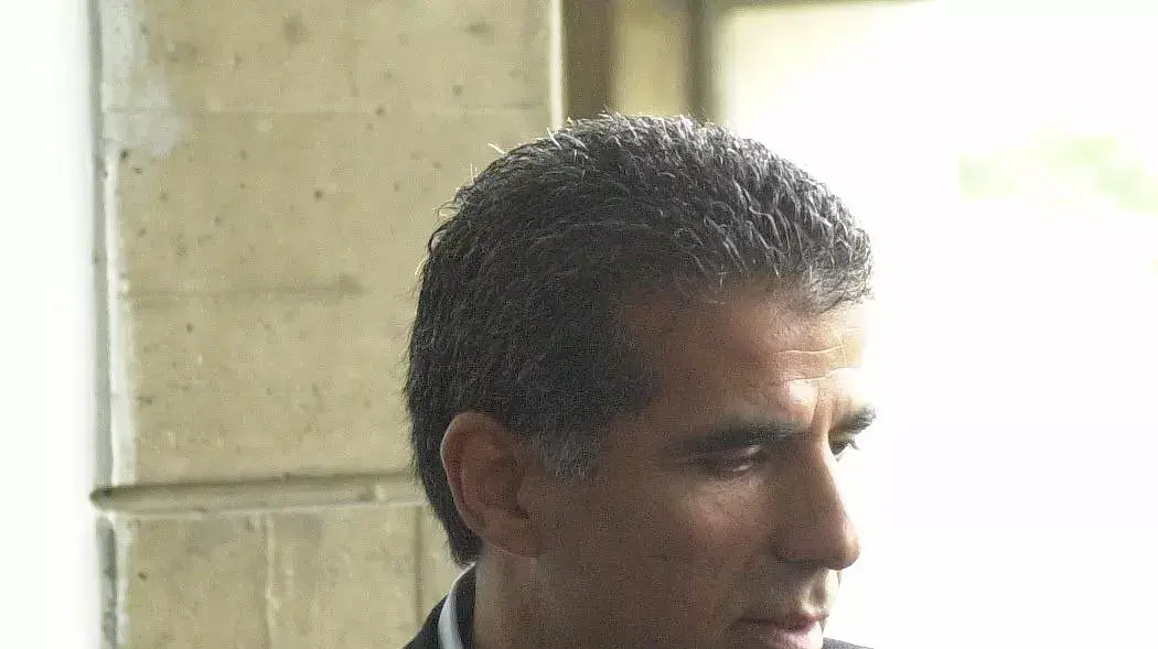 פליקס אבוטבול, שנת 2002 פליקס אבוטבול, שנת 2002