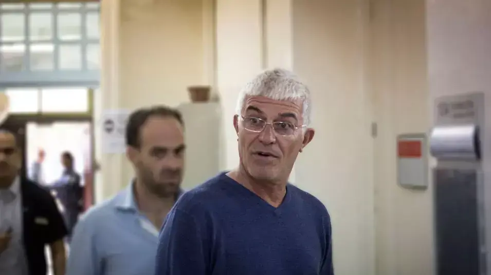 הקבלן יאיר ביטון בבית המשפט השלום בירושלים, אפריל 2015 הקבלן יאיר ביטון בבית המשפט השלום בירושלים, אפריל 2015