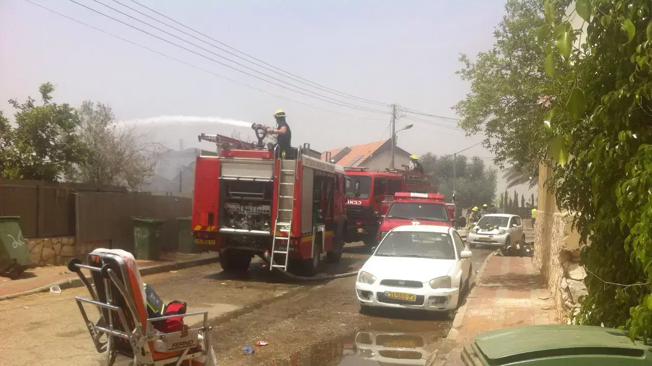 שריפת בתים בתל מונד,27 במאי 2015 שריפת בתים בתל מונד,27 במאי 2015