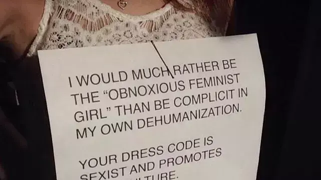 מחאת חולצות הבטן מחאת חולצות הבטן
