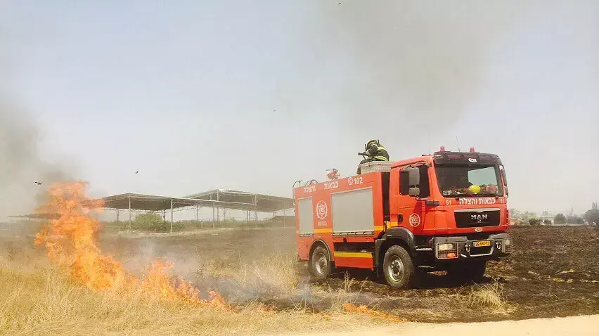 שריפת קוצים, אזור מושב אשבול, מבועים ופעמי תש"ז, 27 במאי 2015 שריפת קוצים, אזור מושב אשבול, מבועים ופעמי תש"ז, 27 במאי 2015