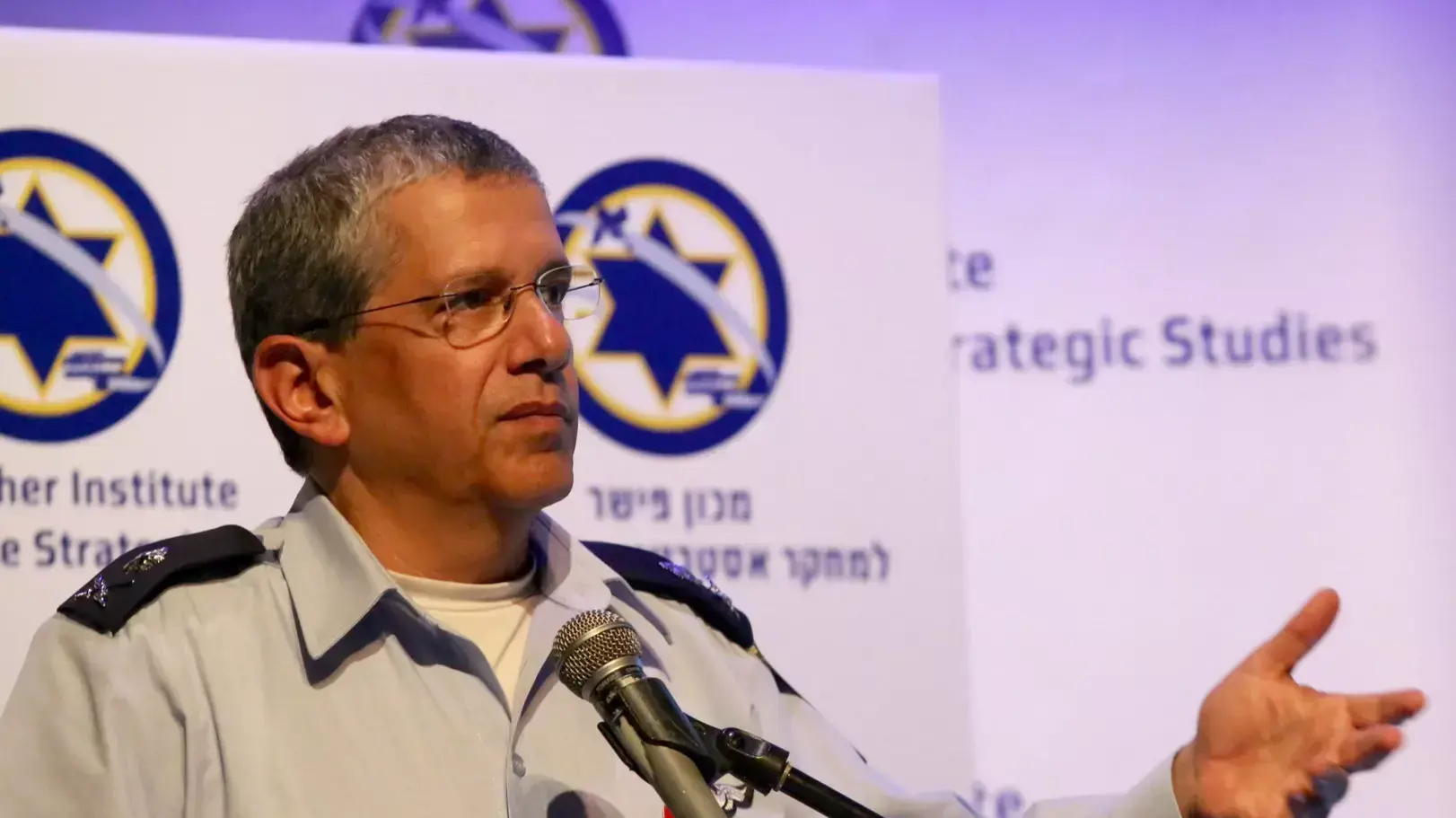 מפקד חיל האוויר אלוף אמיר אשל בכנס הביטחון הלאומי של מכון פישר, מאי 2015 מפקד חיל האוויר אלוף אמיר אשל בכנס הביטחון הלאומי של מכון פישר, מאי 2015