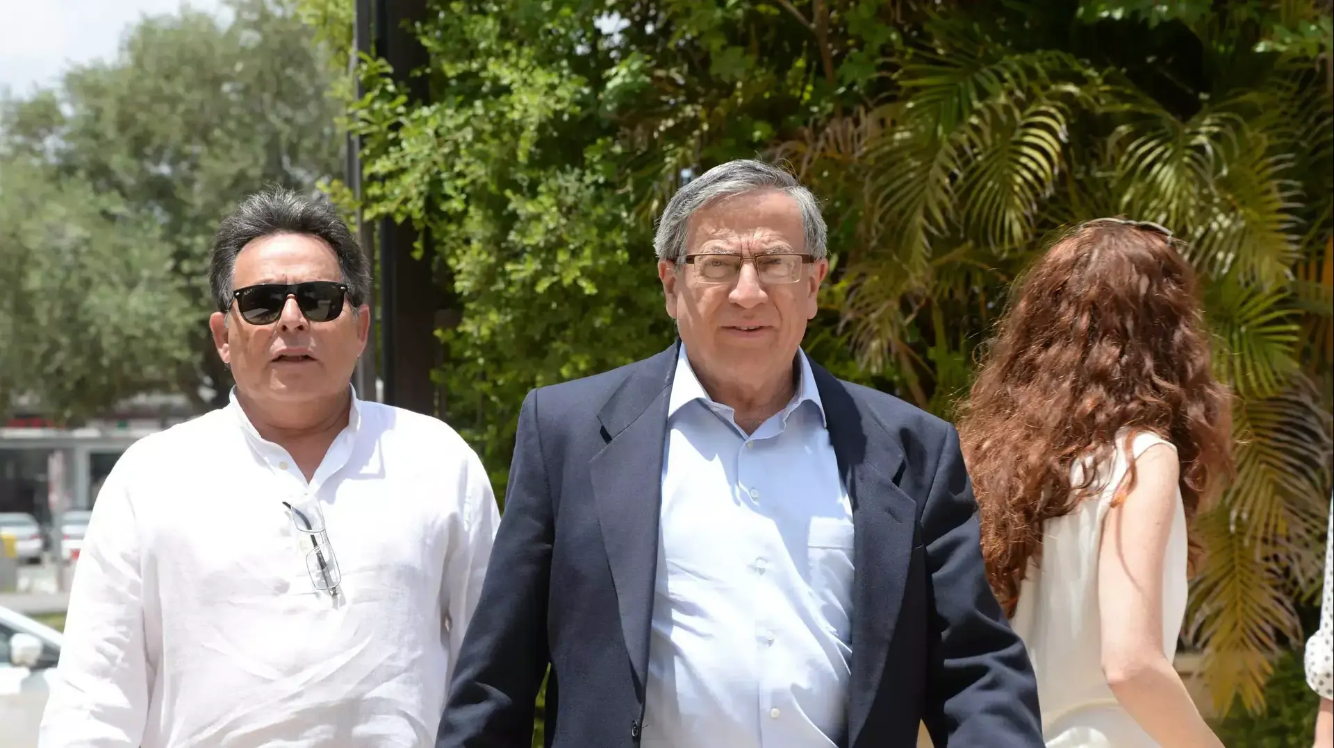 ישראל זינגר ראש עיריית רמת גן ועוזרו ג'קי אביטל בבריתה של הנכדה של חיים כץ ישראל זינגר ראש עיריית רמת גן ועוזרו ג'קי אביטל בבריתה של הנכדה של חיים כץ
