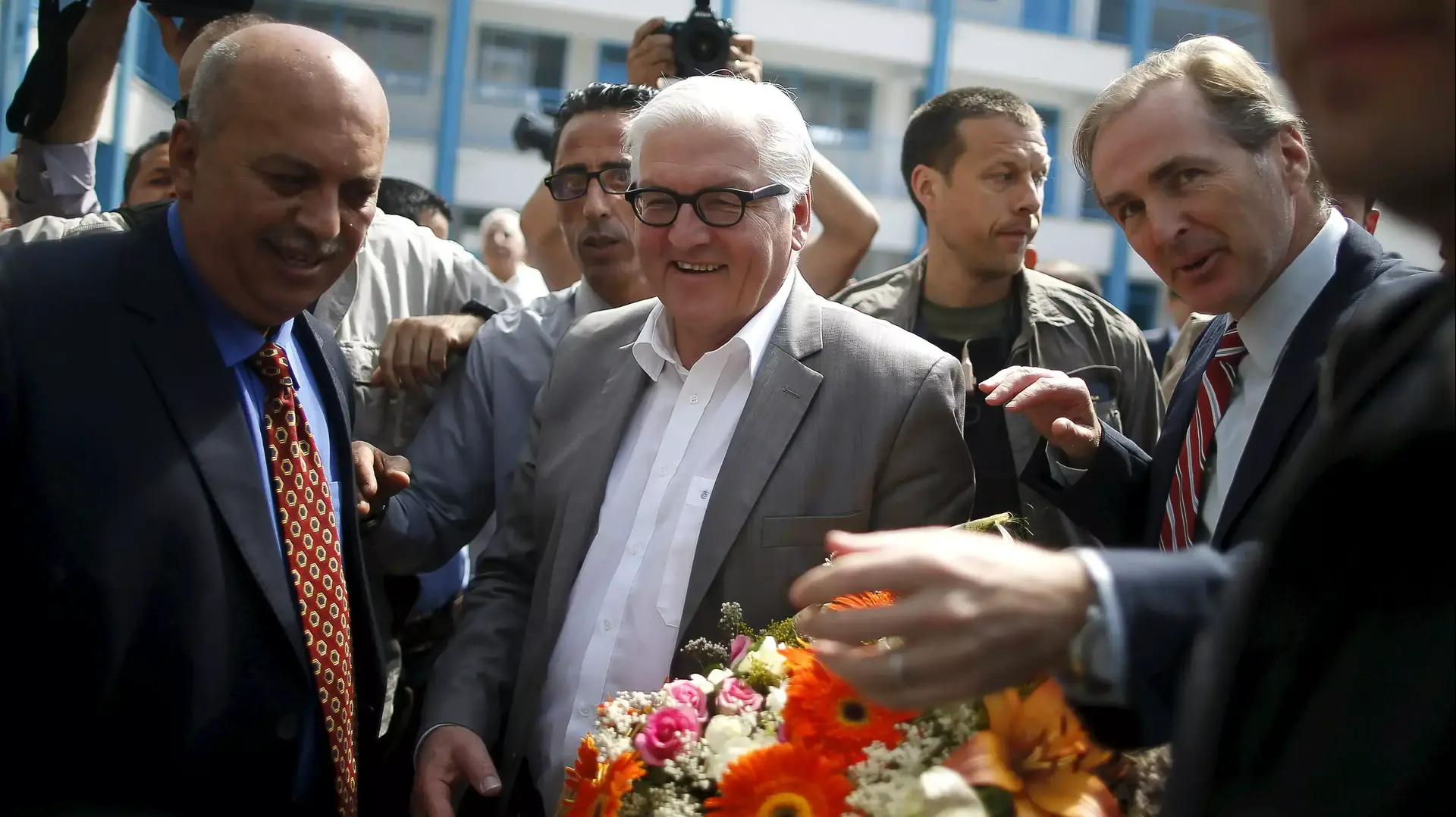 שר החוץ של גרמניה בביקור בנמל של עזה, יוני 2015 שר החוץ של גרמניה בביקור בנמל של עזה, יוני 2015