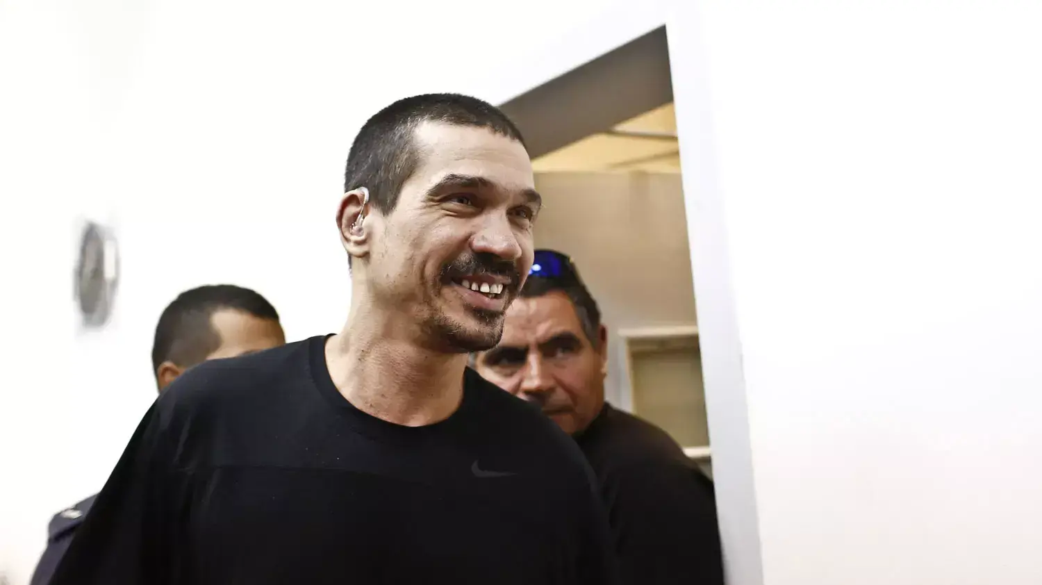 יצחק אברג'יל, הארכת מעצר בית משפט השלום ראשל"צ, 2 ביוני 2015 יצחק אברג'יל, הארכת מעצר בית משפט השלום ראשל"צ, 2 ביוני 2015