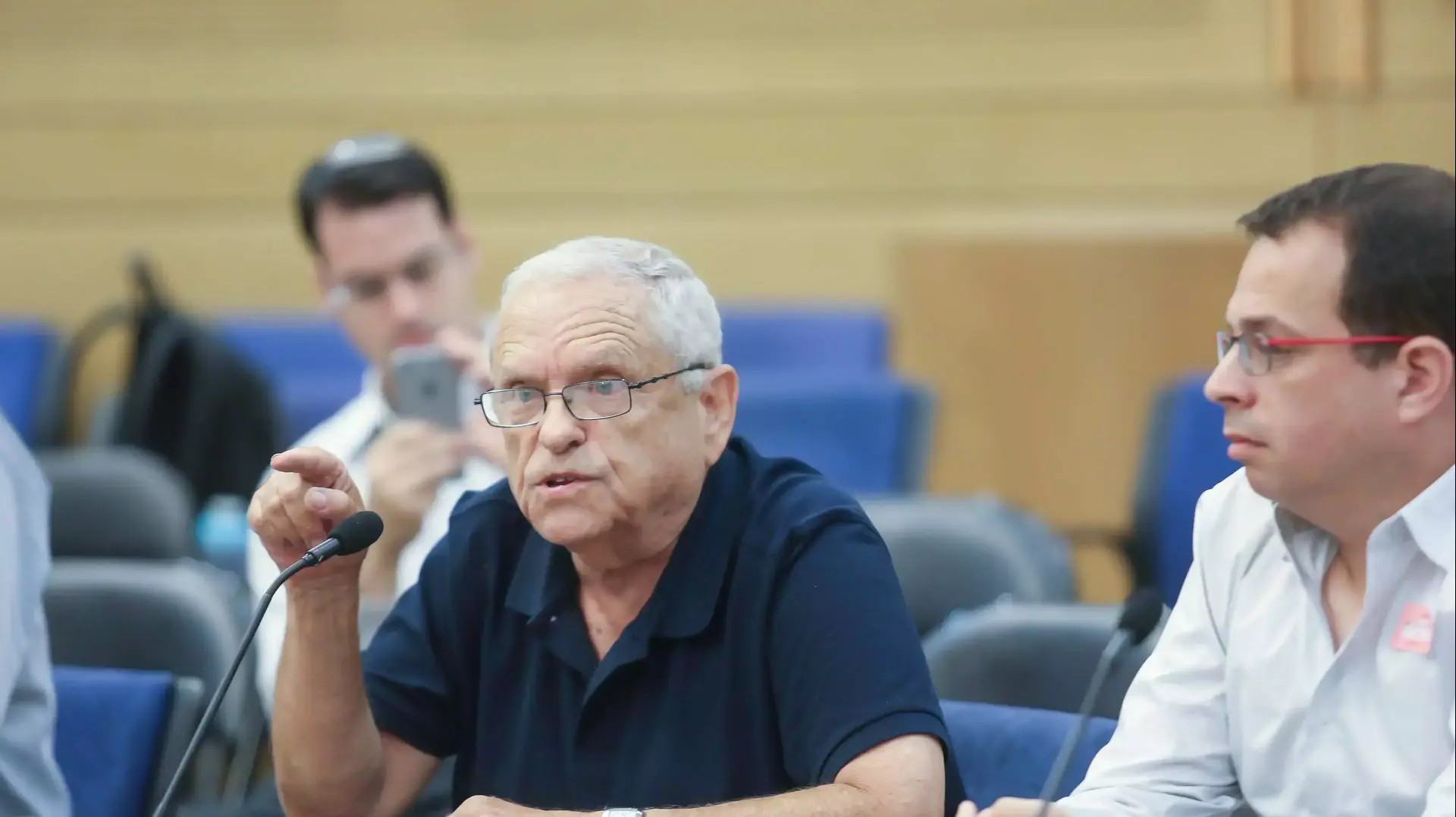 רם אורן בדיון בכנסת רם אורן בדיון בכנסת