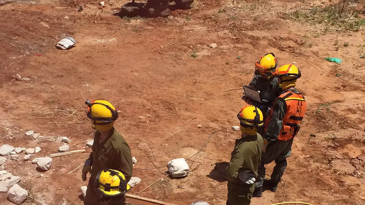 תרגיל פיקוד העורף בזיכרון יעקב: חילוץ פצועים מבניים קורס, יוני 2015 תרגיל פיקוד העורף בזיכרון יעקב: חילוץ פצועים מבניים קורס, יוני 2015