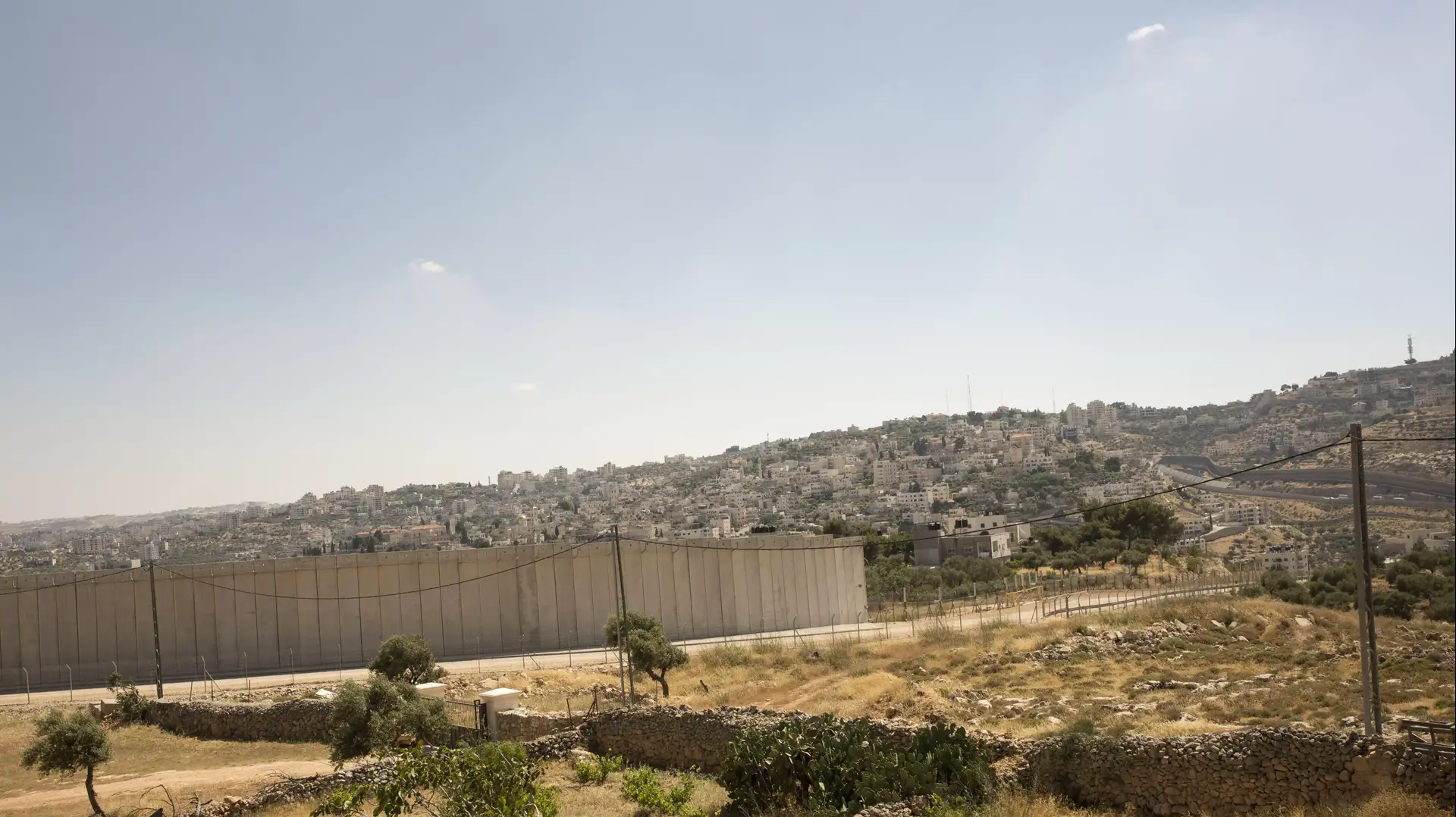 פואד ג'אדו בביתו שבכפר בית ג'אלה פואד ג'אדו בביתו שבכפר בית ג'אלה