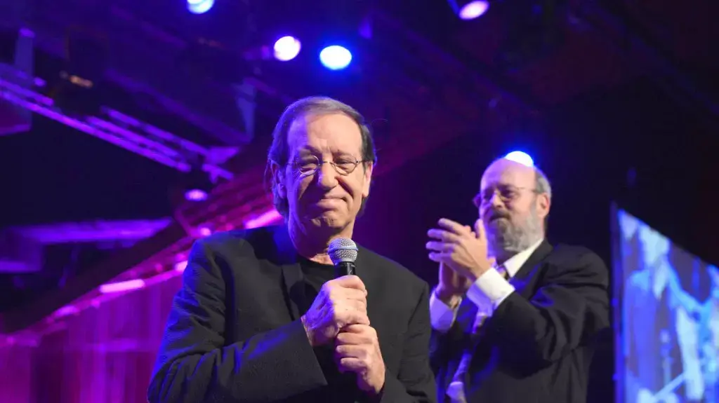 יגאל בשן, מופע לזכרו של עוזי חיטמן יגאל בשן, מופע לזכרו של עוזי חיטמן