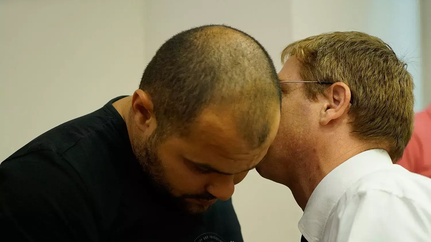 הארכת מעצר מיכאל מור בבית משפט השלום בעכו, יחד עם עורך דינו יהלו שפרלינג. יוני 2015 הארכת מעצר מיכאל מור בבית משפט השלום בעכו, יחד עם עורך דינו יהלו שפרלינג. יוני 2015